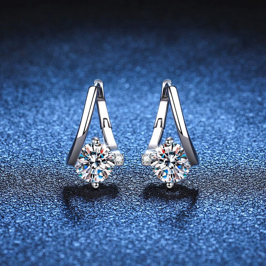 moissanite-earring-silver_c530dccc-eae3-4e33-aba9-694b47e26ebc